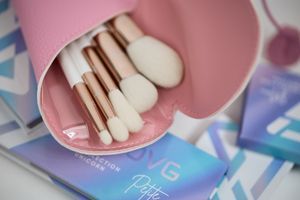 Літо в ритмі подорожей: тревел-набір пензлів INCH від PROVG для бездоганного макіяжу будь-де фото